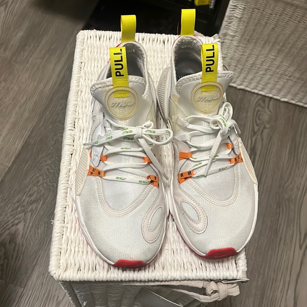NIKE X HERON PRESTON HUARACHE E.D.G.E. - SAIL / SUMMIT WHITE Size 6